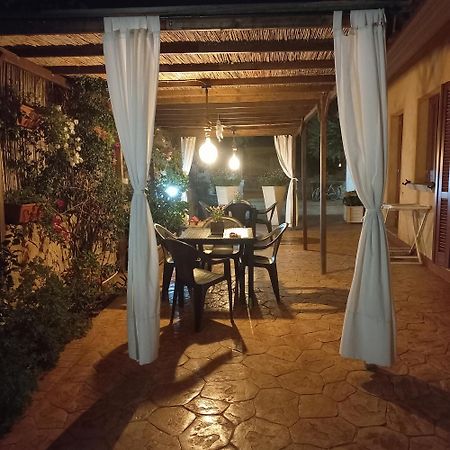 Affittacamere B&B Il Fiore Posada (Sardinia) Exterior foto