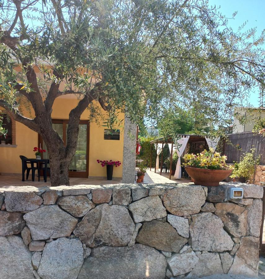 Affittacamere B&B Il Fiore Posada (Sardinia) Exterior foto